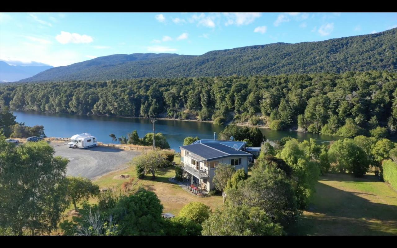 Glendale River View Manapouri Bagian luar foto